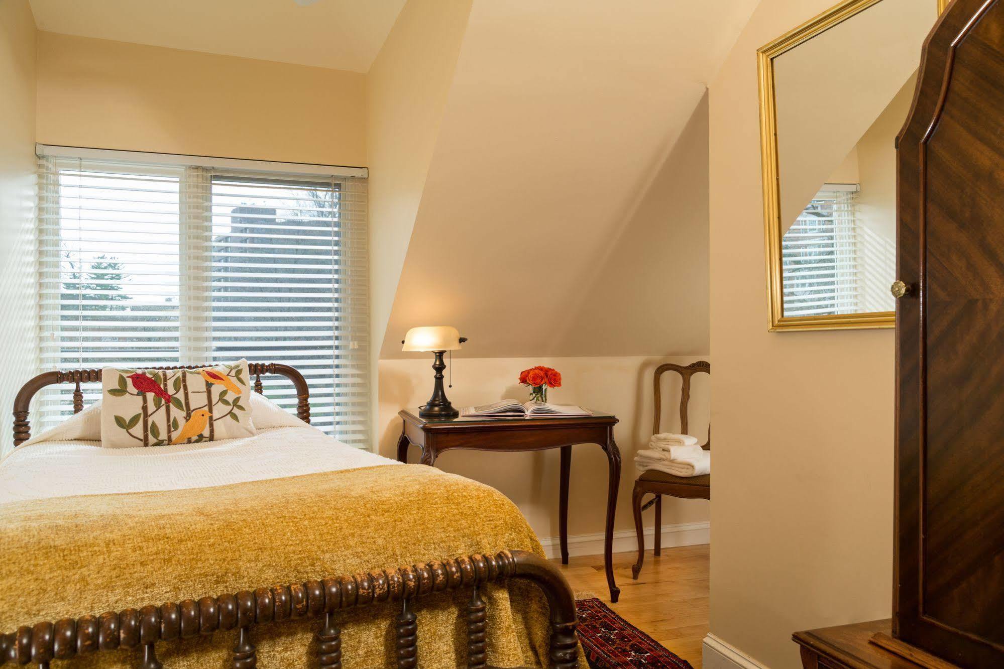 Woodley Park Guest House วอชิงตัน ภายนอก รูปภาพ