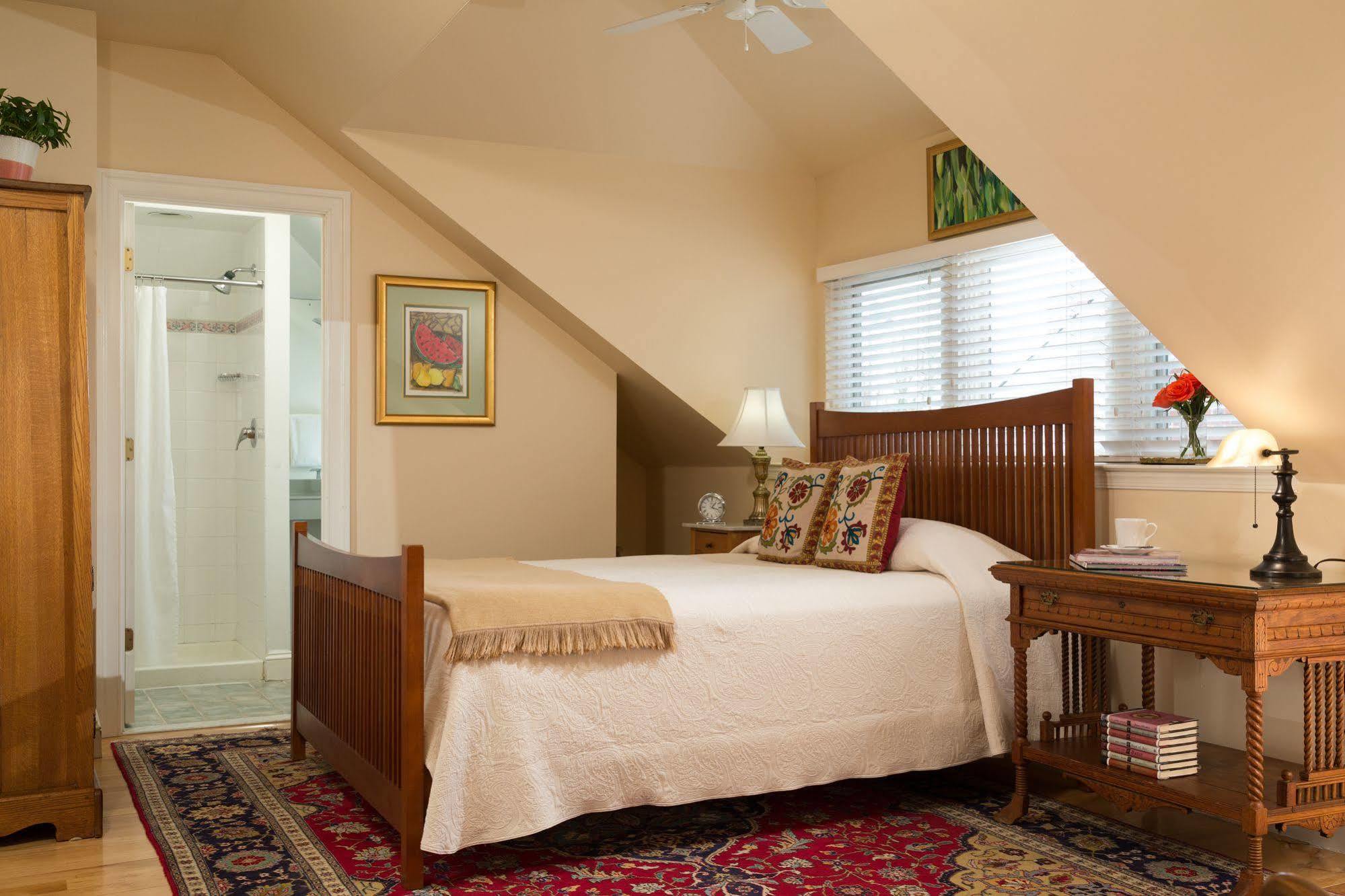 Woodley Park Guest House วอชิงตัน ภายนอก รูปภาพ