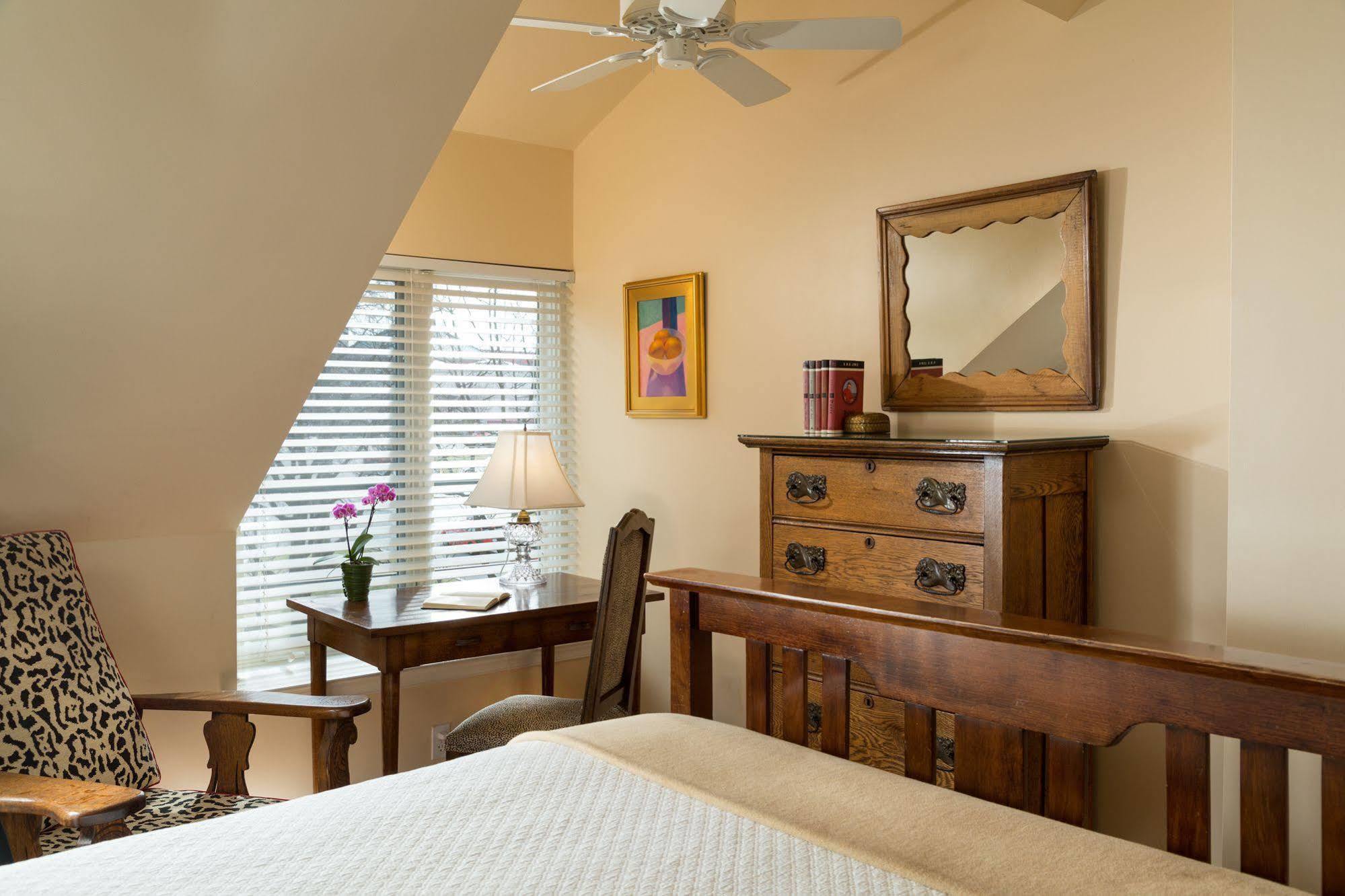 Woodley Park Guest House วอชิงตัน ภายนอก รูปภาพ