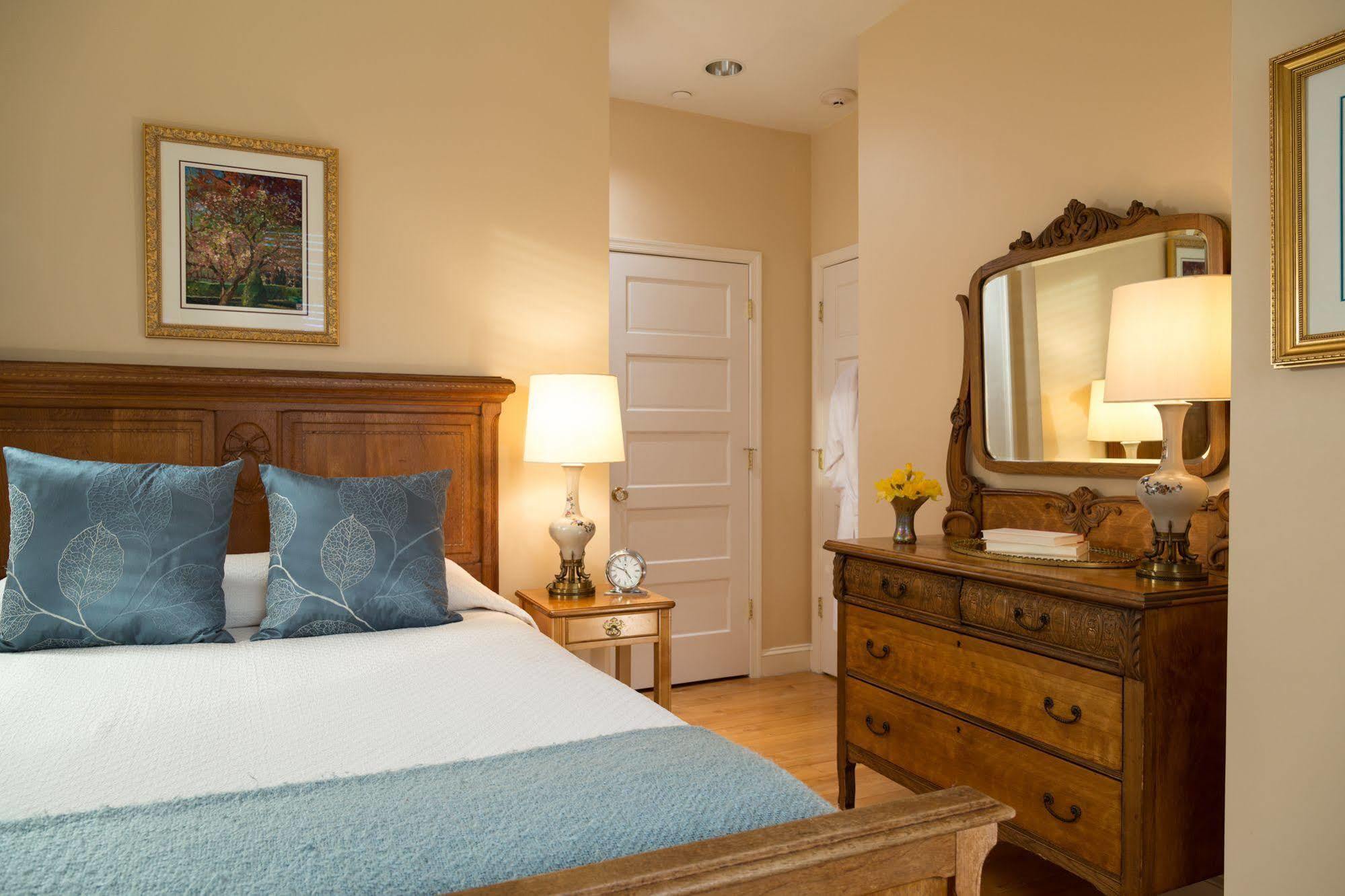 Woodley Park Guest House วอชิงตัน ภายนอก รูปภาพ