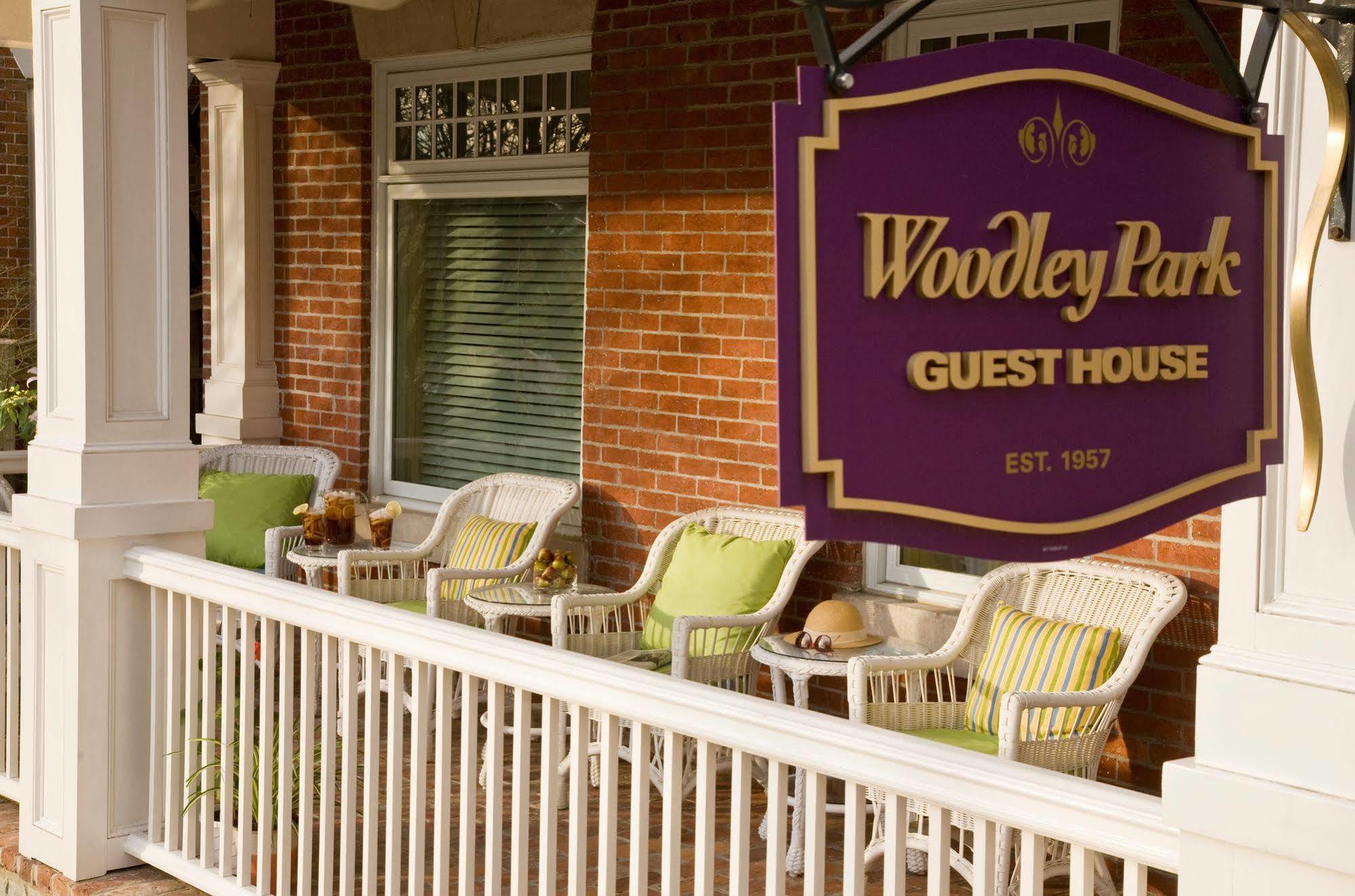 Woodley Park Guest House วอชิงตัน ภายนอก รูปภาพ